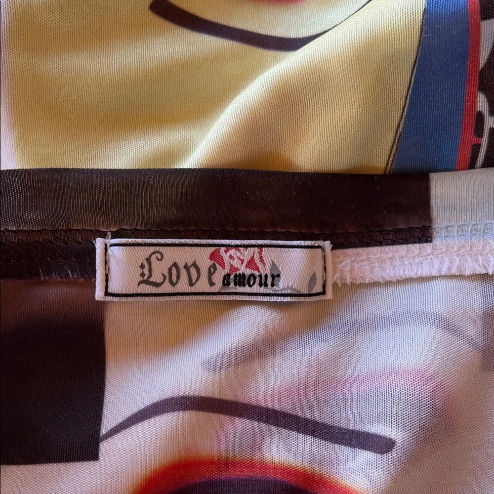 Eye catching stretch knit top - Picture 5 of 6